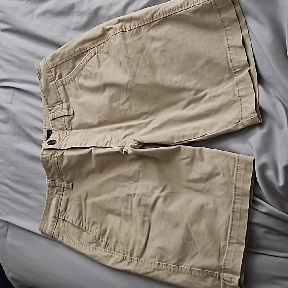 Aeropostale Size 30 Khaki Shorts